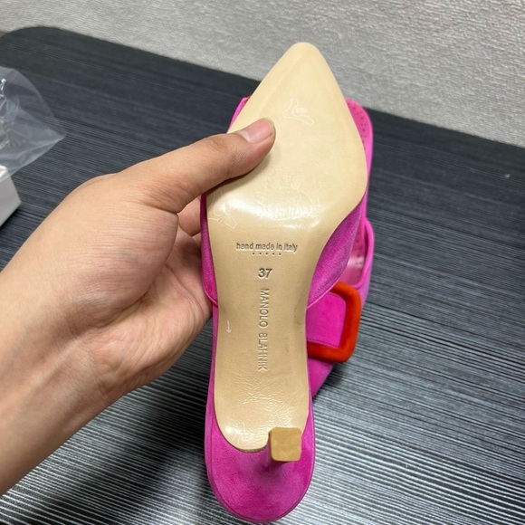 NWOT Manolo Blahnik Maysalebi Pointed-Toe Slip-On Mules EU 37 US 6 - Picture 5 of 6